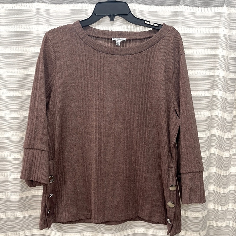 Dark pink sweater